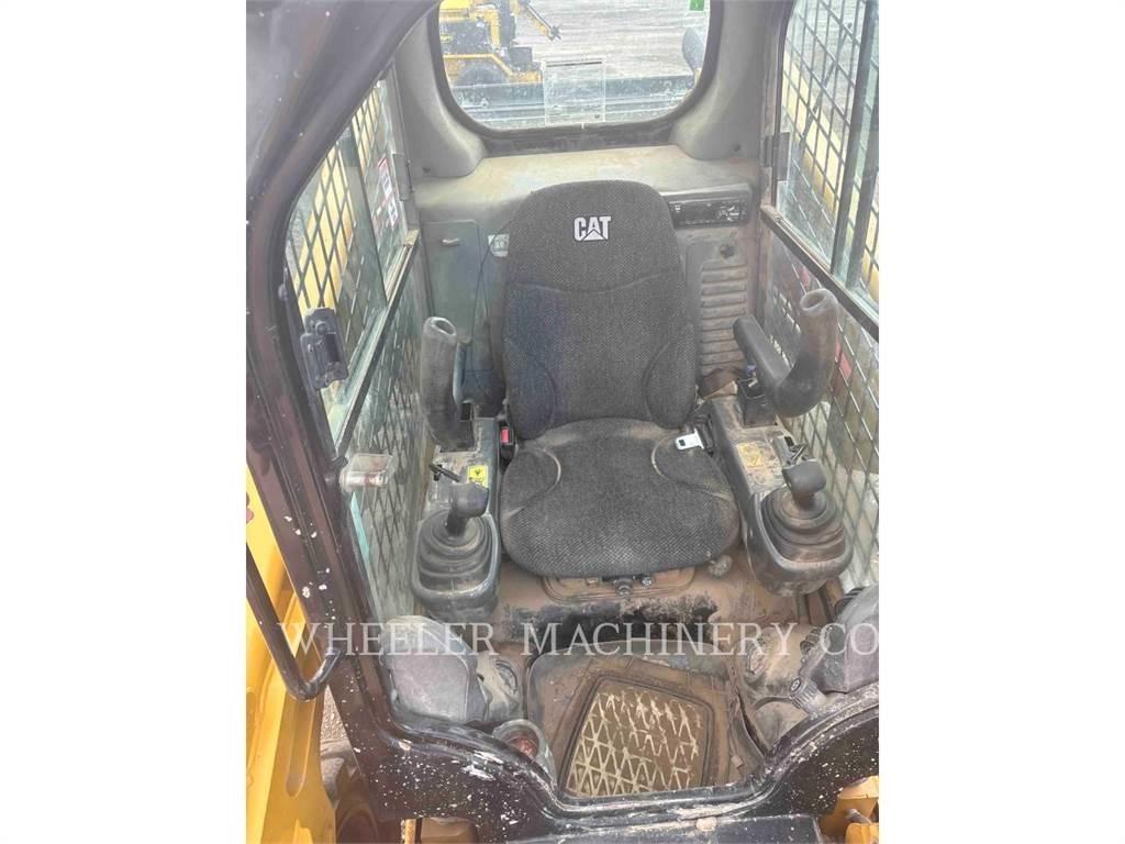 CAT 246D C3-H2 Skid steer mini nakladalci