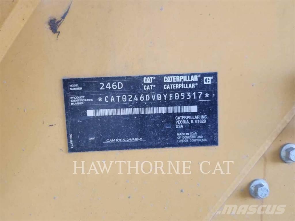 CAT 246D CBHF Skid steer mini nakladalci