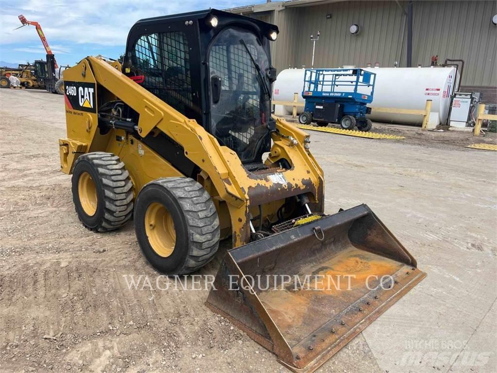 CAT 246D HF Skid steer mini nakladalci