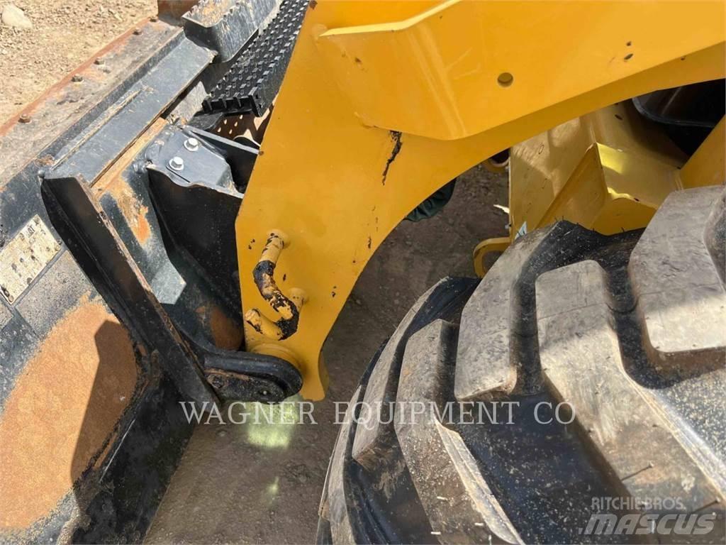 CAT 246D3 Skid steer mini nakladalci