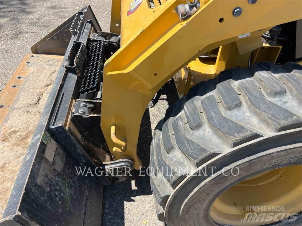 CAT 246D3 Skid steer mini nakladalci
