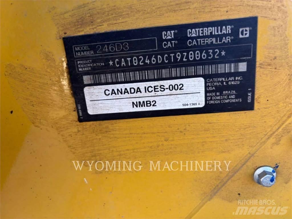 CAT 246D3 Skid steer mini nakladalci