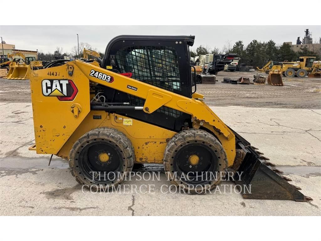 CAT 246D3 Skid steer mini nakladalci