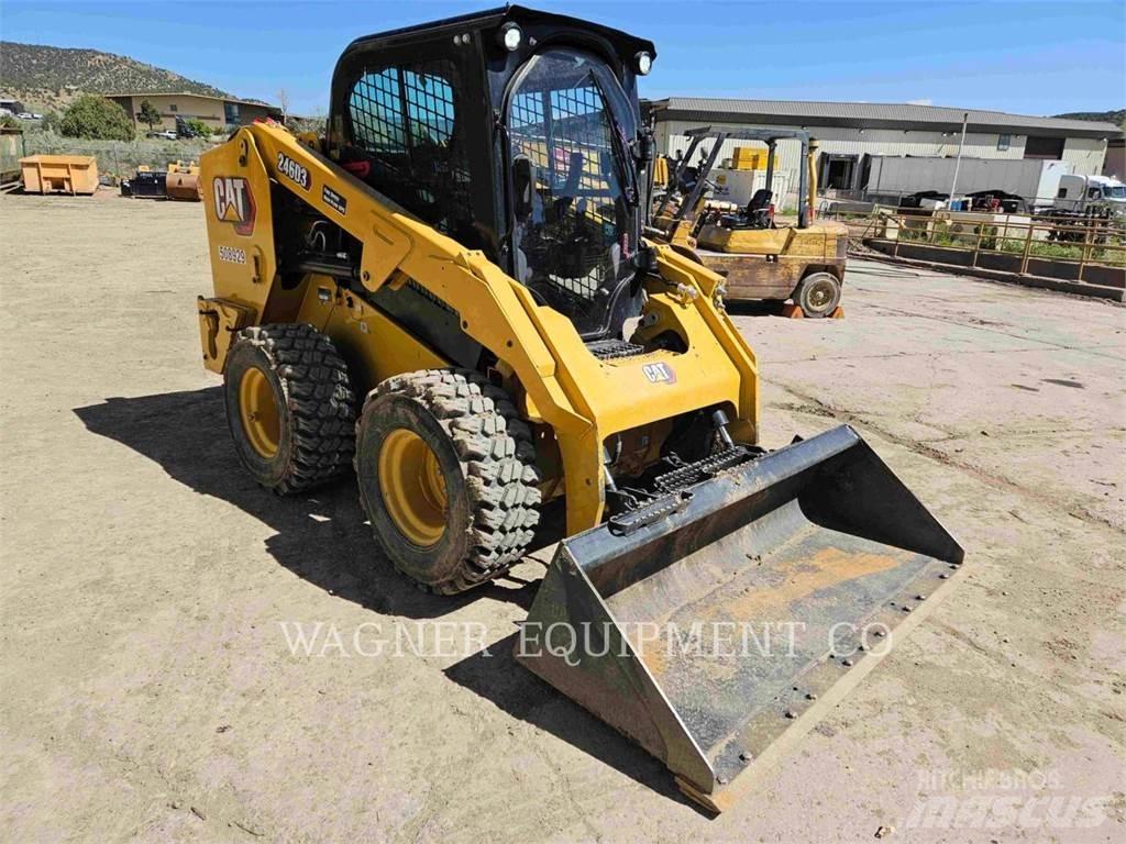 CAT 246D3 Skid steer mini nakladalci