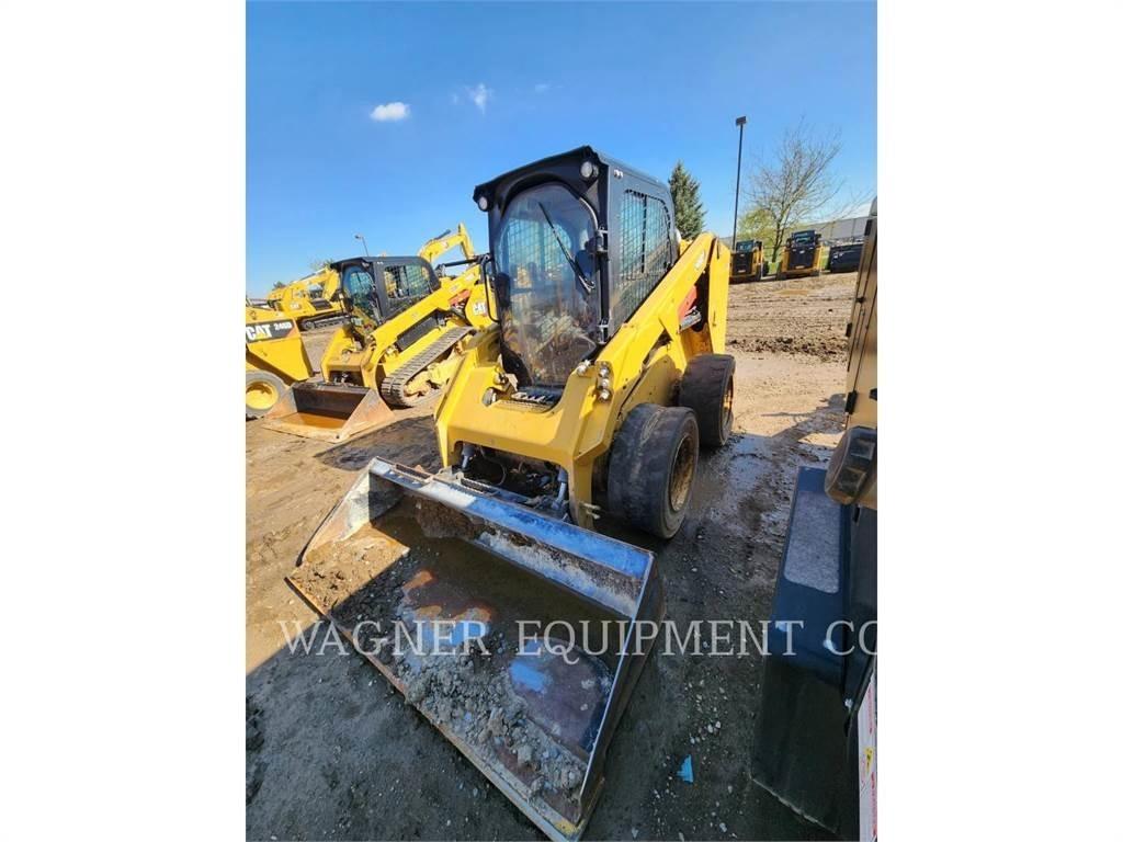 CAT 246D3 Skid steer mini nakladalci