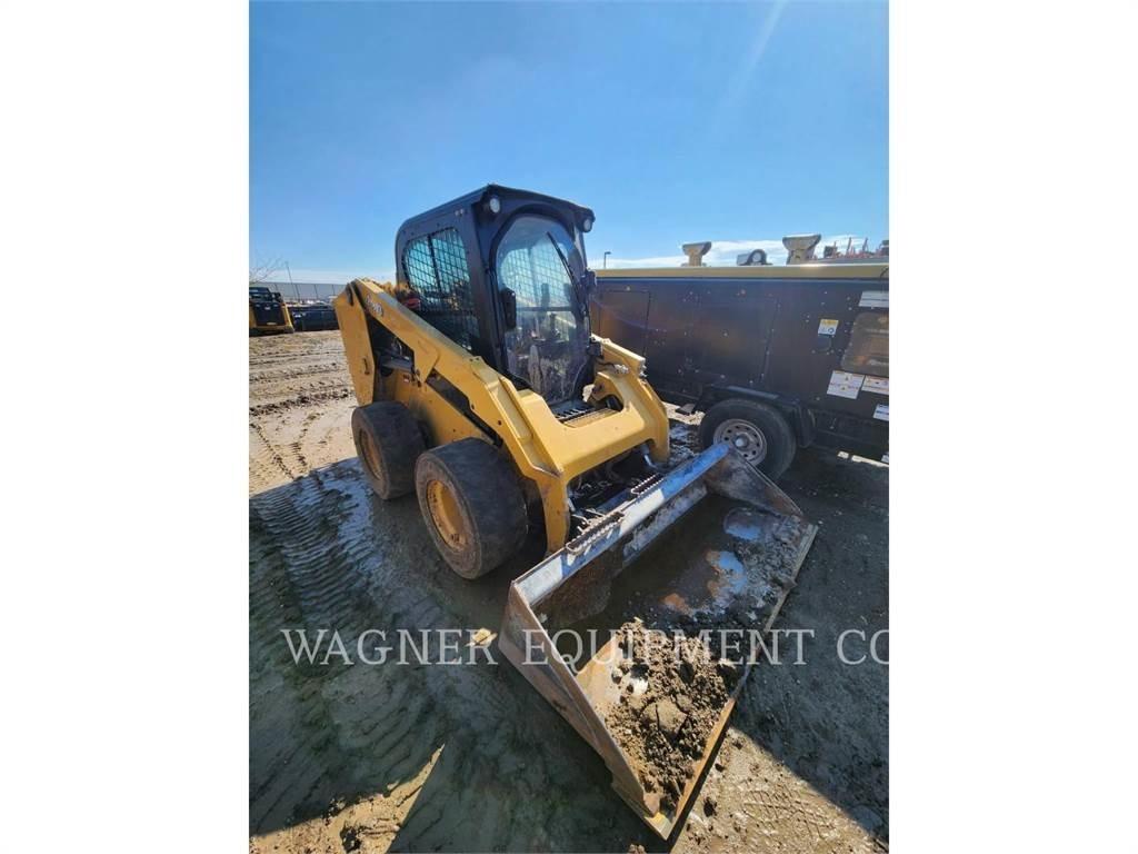 CAT 246D3 Skid steer mini nakladalci