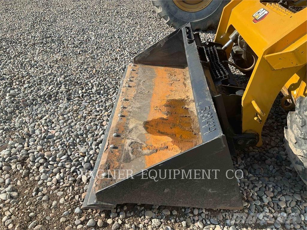 CAT 246D3 Skid steer mini nakladalci