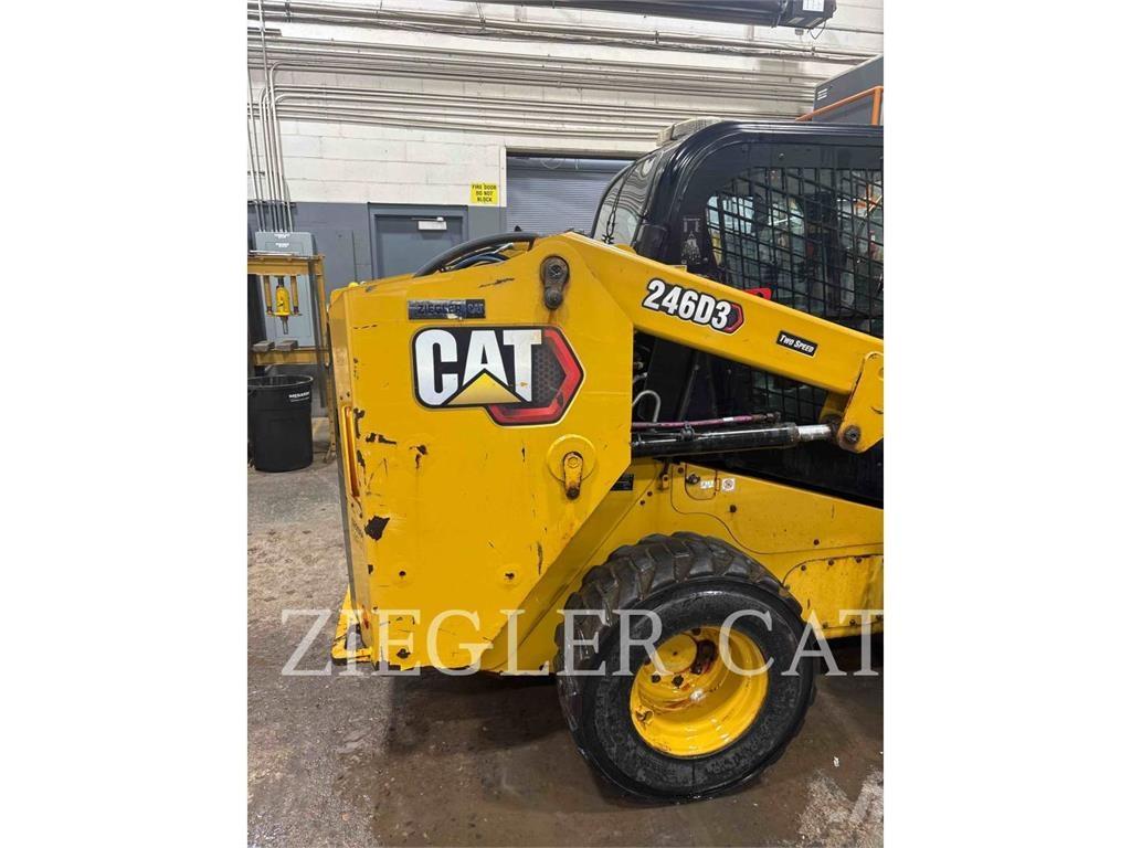 CAT 246D3 Skid steer mini nakladalci