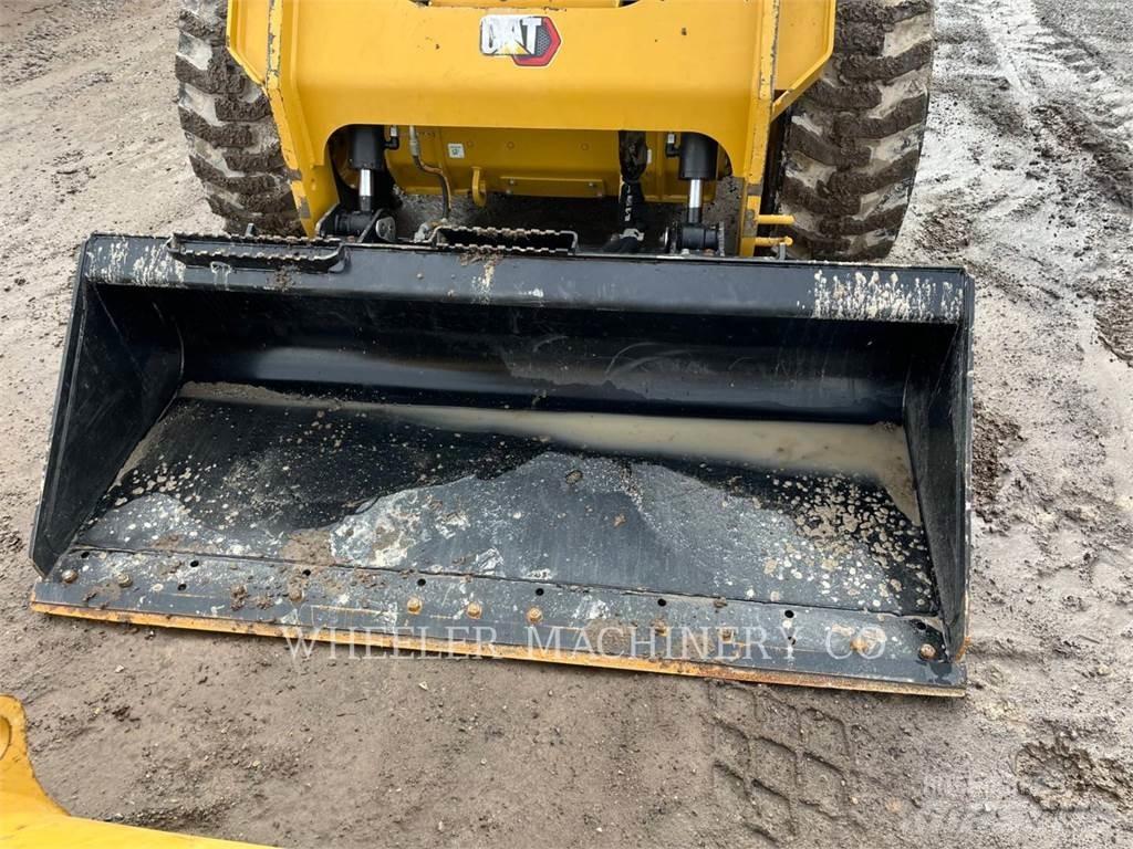 CAT 246D3 C3H2 Skid steer mini nakladalci