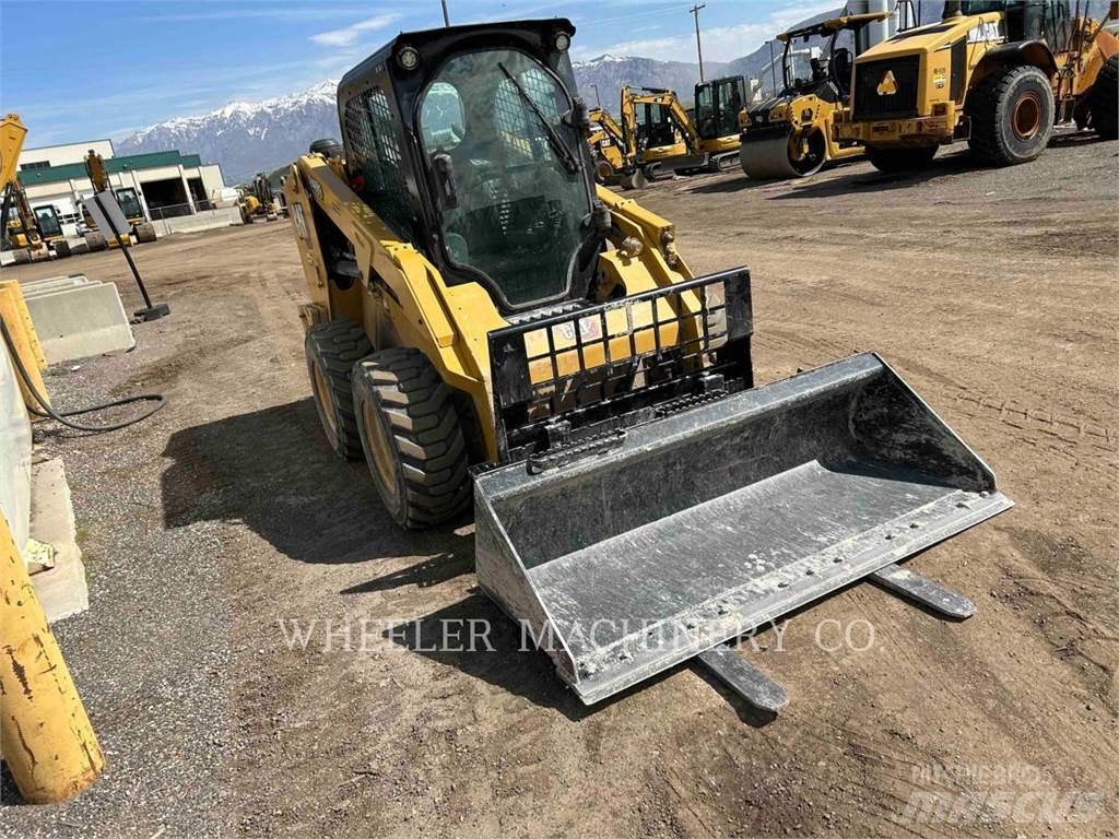 CAT 246D3 C3H2 Skid steer mini nakladalci