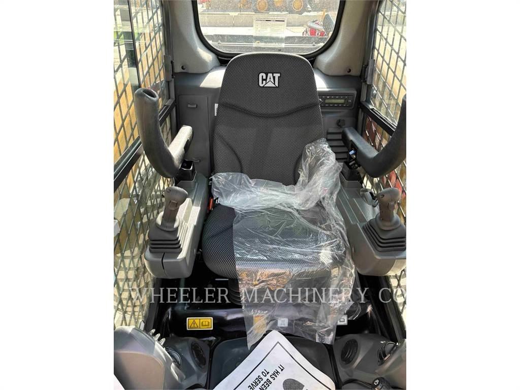 CAT 246D3 C3H2 Skid steer mini nakladalci