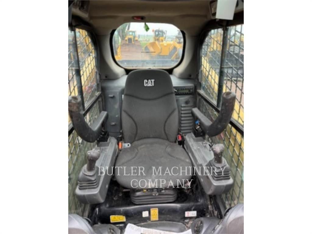 CAT 246D3 C3H2 Skid steer mini nakladalci