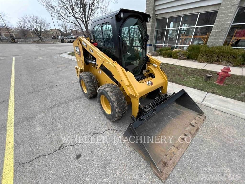 CAT 246D3 C3HF Skid steer mini nakladalci