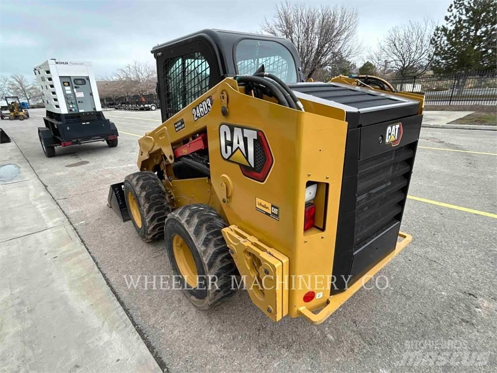 CAT 246D3 C3HF Skid steer mini nakladalci