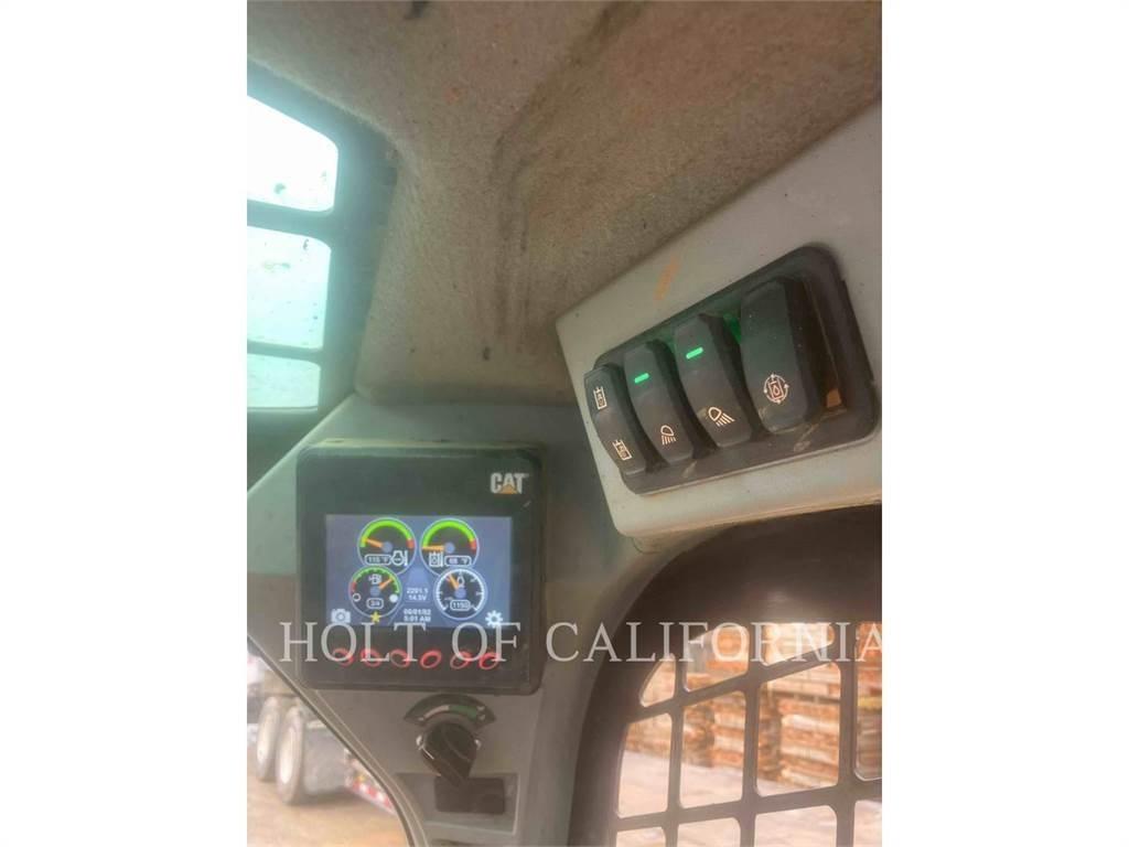 CAT 246D3 HF Skid steer mini nakladalci