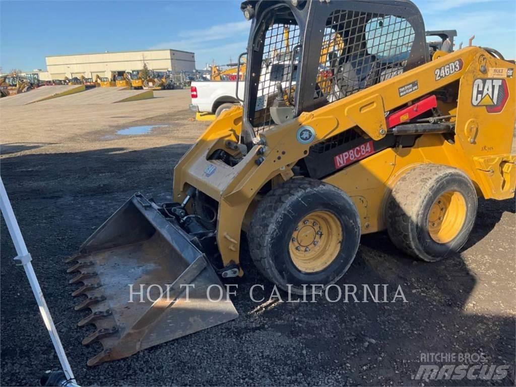 CAT 246D3 HF Skid steer mini nakladalci