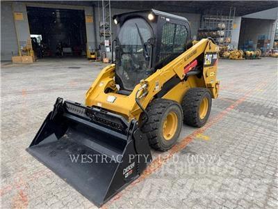 CAT 246DLRC Skid steer mini nakladalci