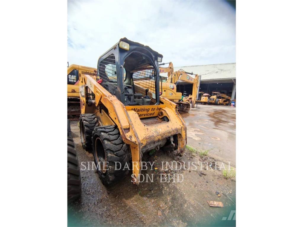CAT 246DLRC Skid steer mini nakladalci