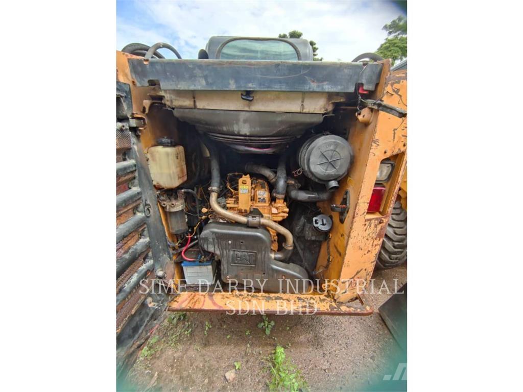 CAT 246DLRC Skid steer mini nakladalci