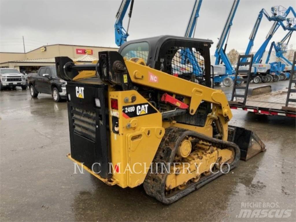 CAT 249D Skid steer mini nakladalci
