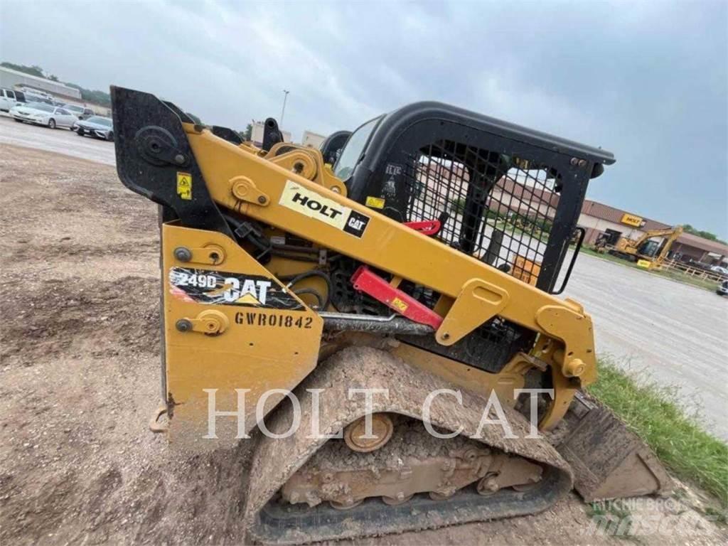 CAT 249D Skid steer mini nakladalci
