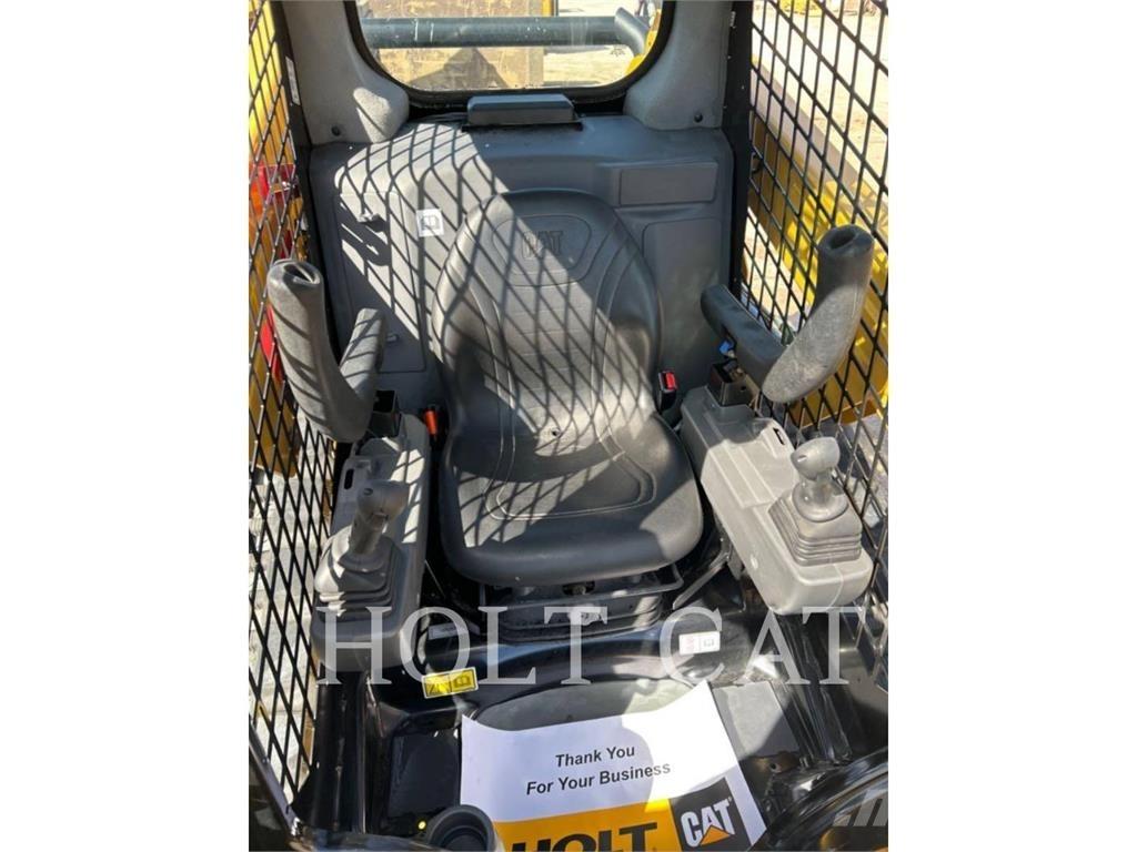 CAT 249D Skid steer mini nakladalci