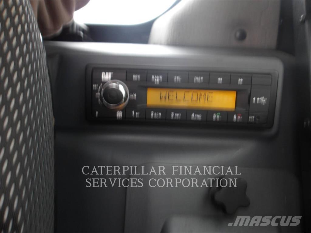 CAT 249D3 Nakladalci goseničarji