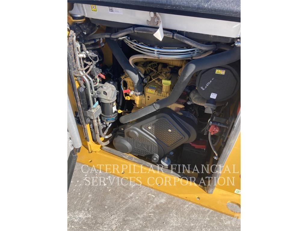 CAT 255-05 Nakladalci goseničarji