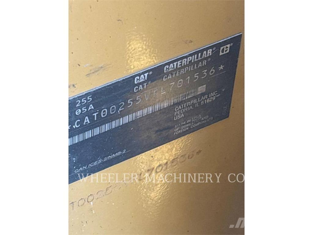 CAT 255 C3HF Nakladalci goseničarji