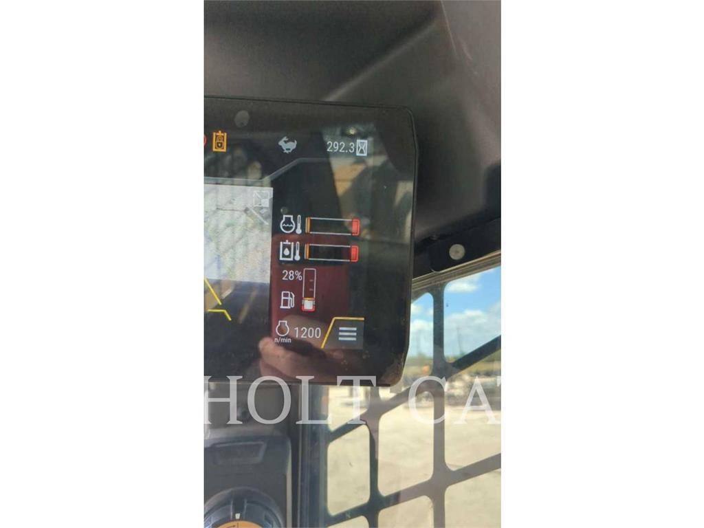 CAT 255 XPS Skid steer mini nakladalci