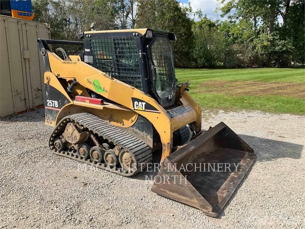 CAT 257B Skid steer mini nakladalci