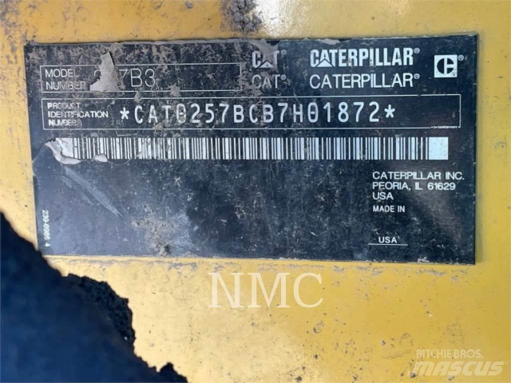 CAT 257B3 Skid steer mini nakladalci