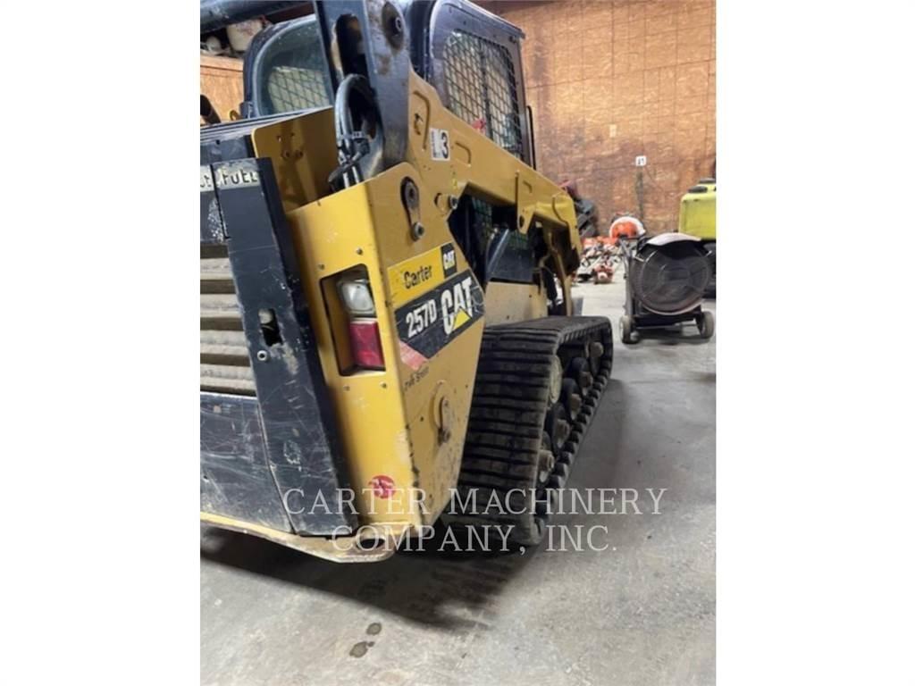 CAT 257D Skid steer mini nakladalci