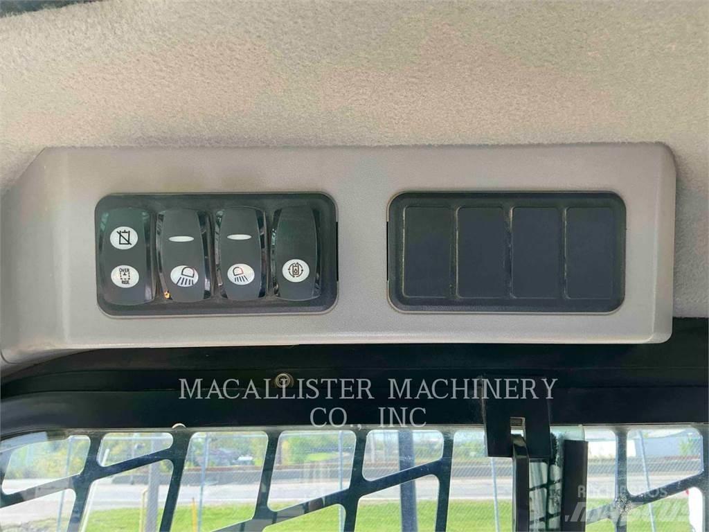 CAT 257D Nakladalci goseničarji