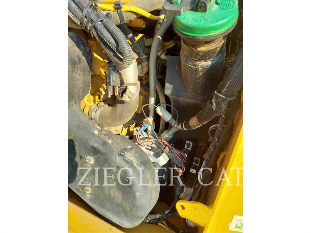 CAT 259D Nakladalci goseničarji
