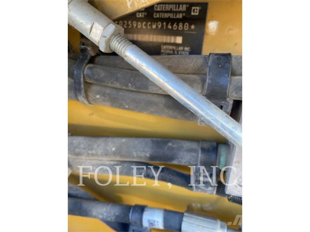 CAT 259D3 Nakladalci goseničarji