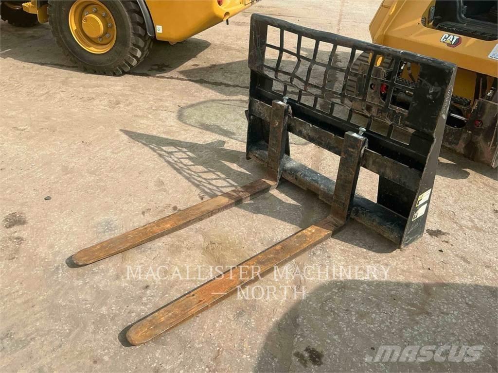 CAT 259D3 AQB Skid steer mini nakladalci