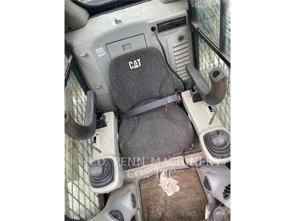 CAT 262 C Skid steer mini nakladalci