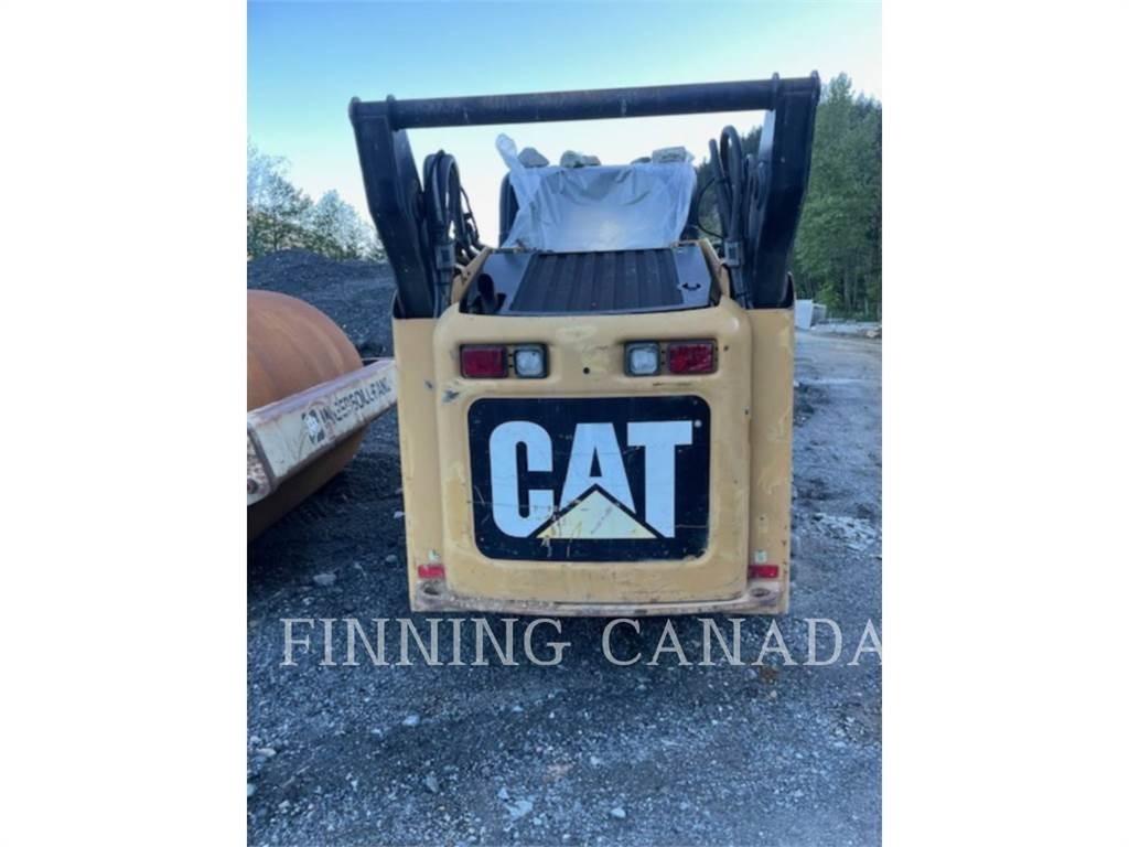CAT 262C Skid steer mini nakladalci