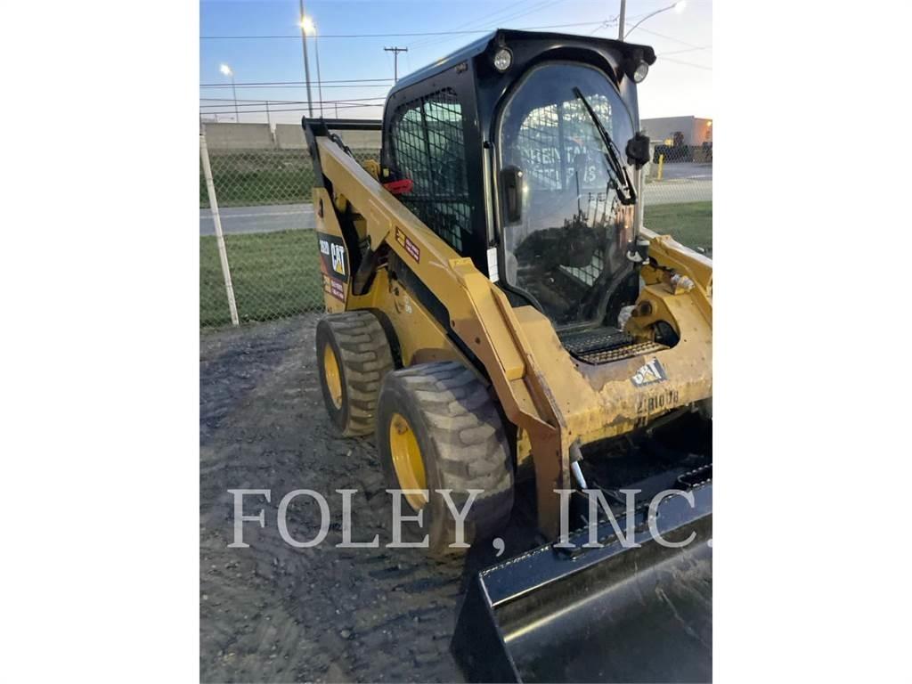 CAT 262D Skid steer mini nakladalci