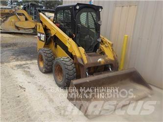 CAT 262D Skid steer mini nakladalci