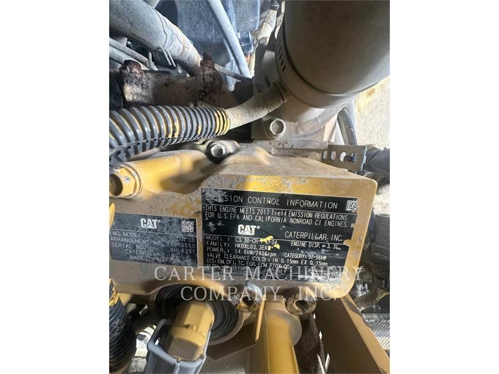 CAT 262D Skid steer mini nakladalci