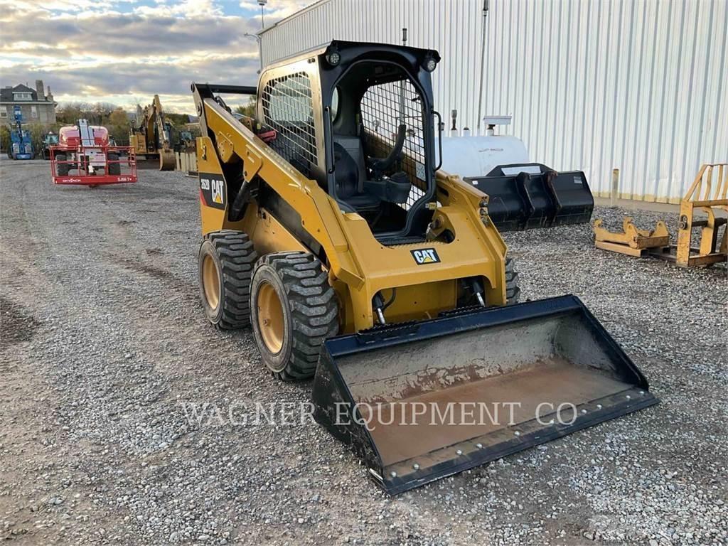 CAT 262D Skid steer mini nakladalci