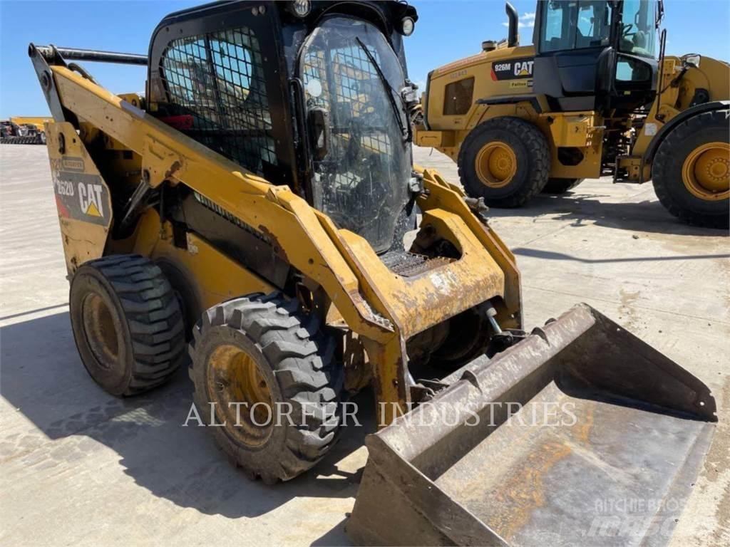 CAT 262D Skid steer mini nakladalci