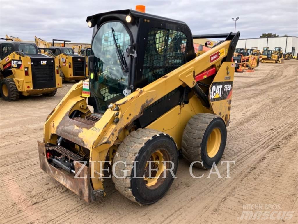 CAT 262D Skid steer mini nakladalci