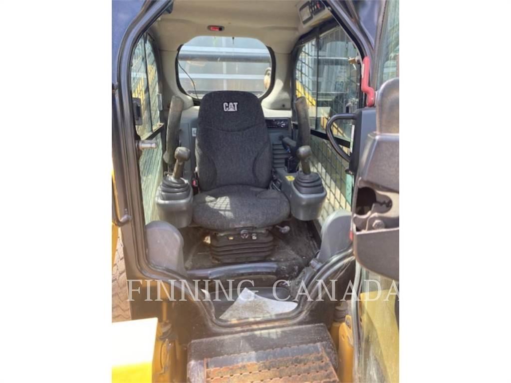 CAT 262D Skid steer mini nakladalci