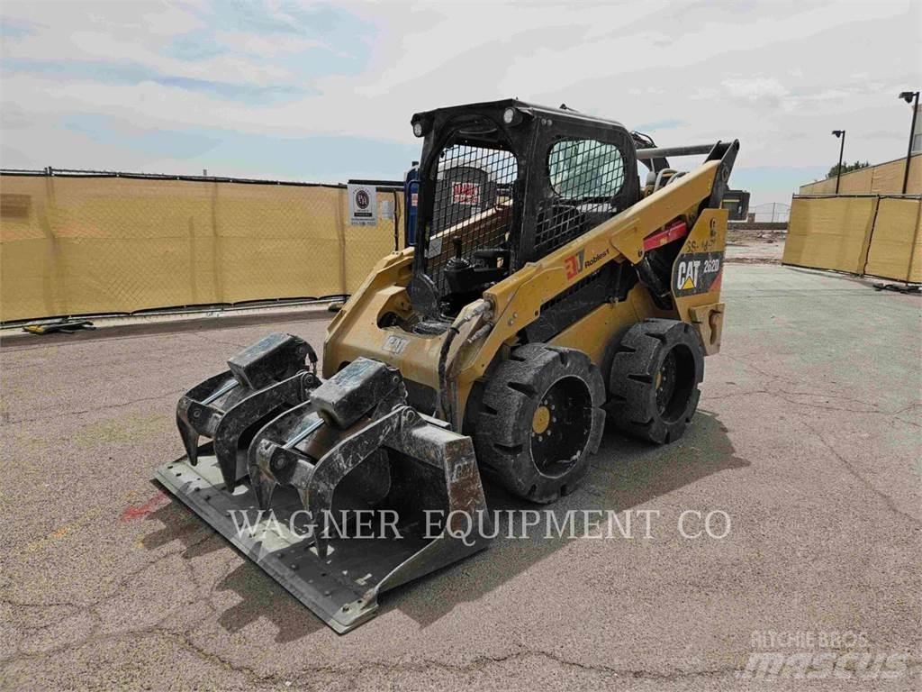 CAT 262D Skid steer mini nakladalci