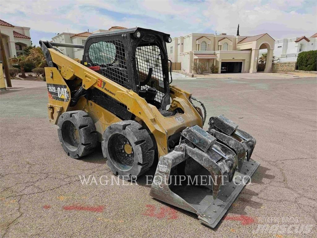 CAT 262D Skid steer mini nakladalci