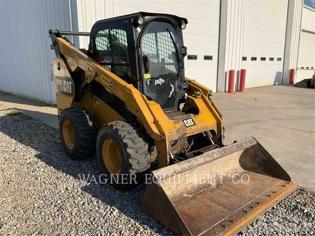 CAT 262D Skid steer mini nakladalci