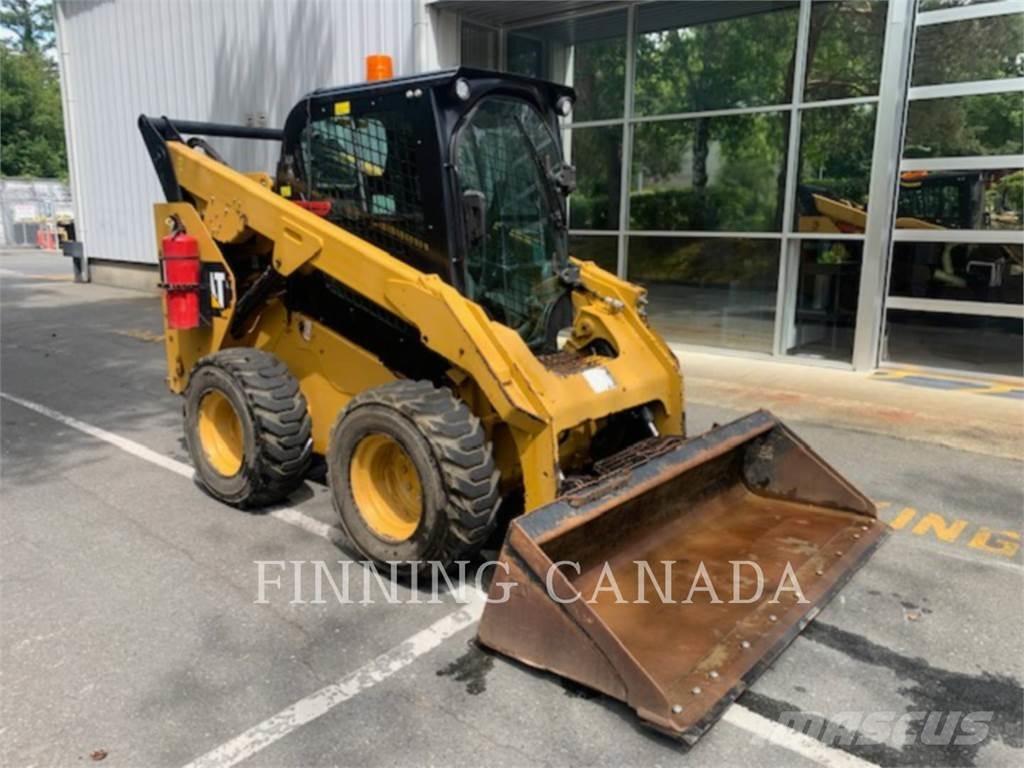 CAT 262D Skid steer mini nakladalci
